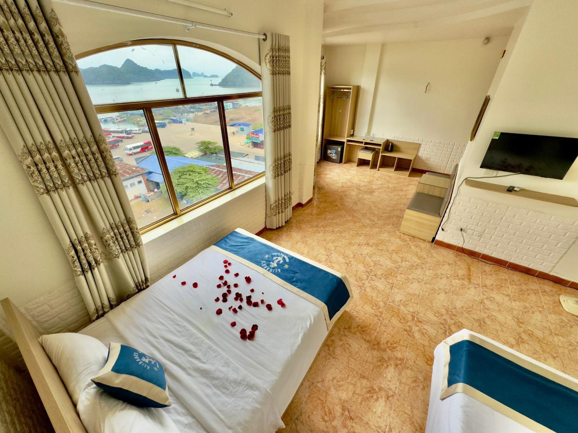 Cat Ba Plaza Hotel Dong Khe Sau Bagian luar foto