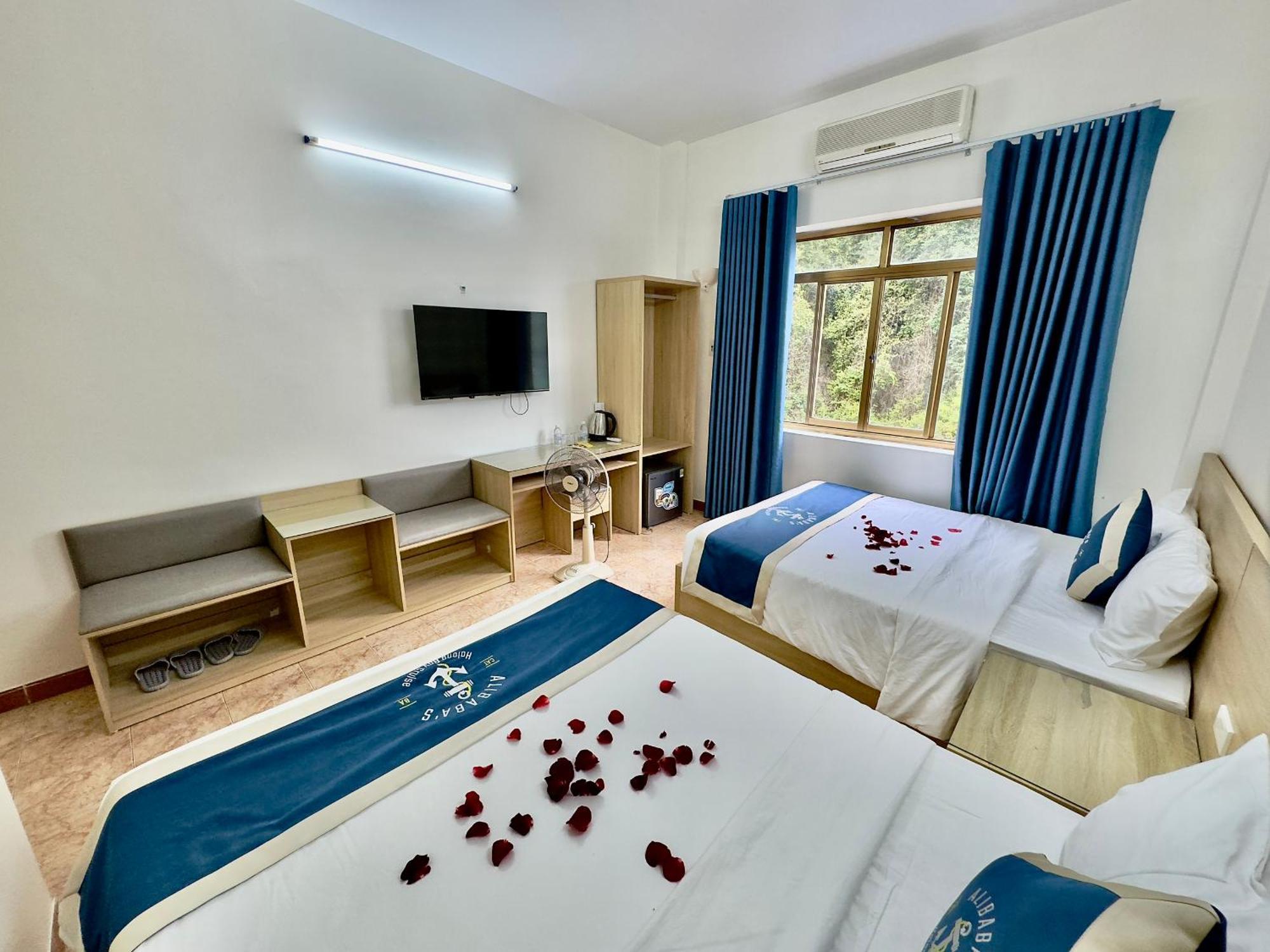 Cat Ba Plaza Hotel Dong Khe Sau Bagian luar foto