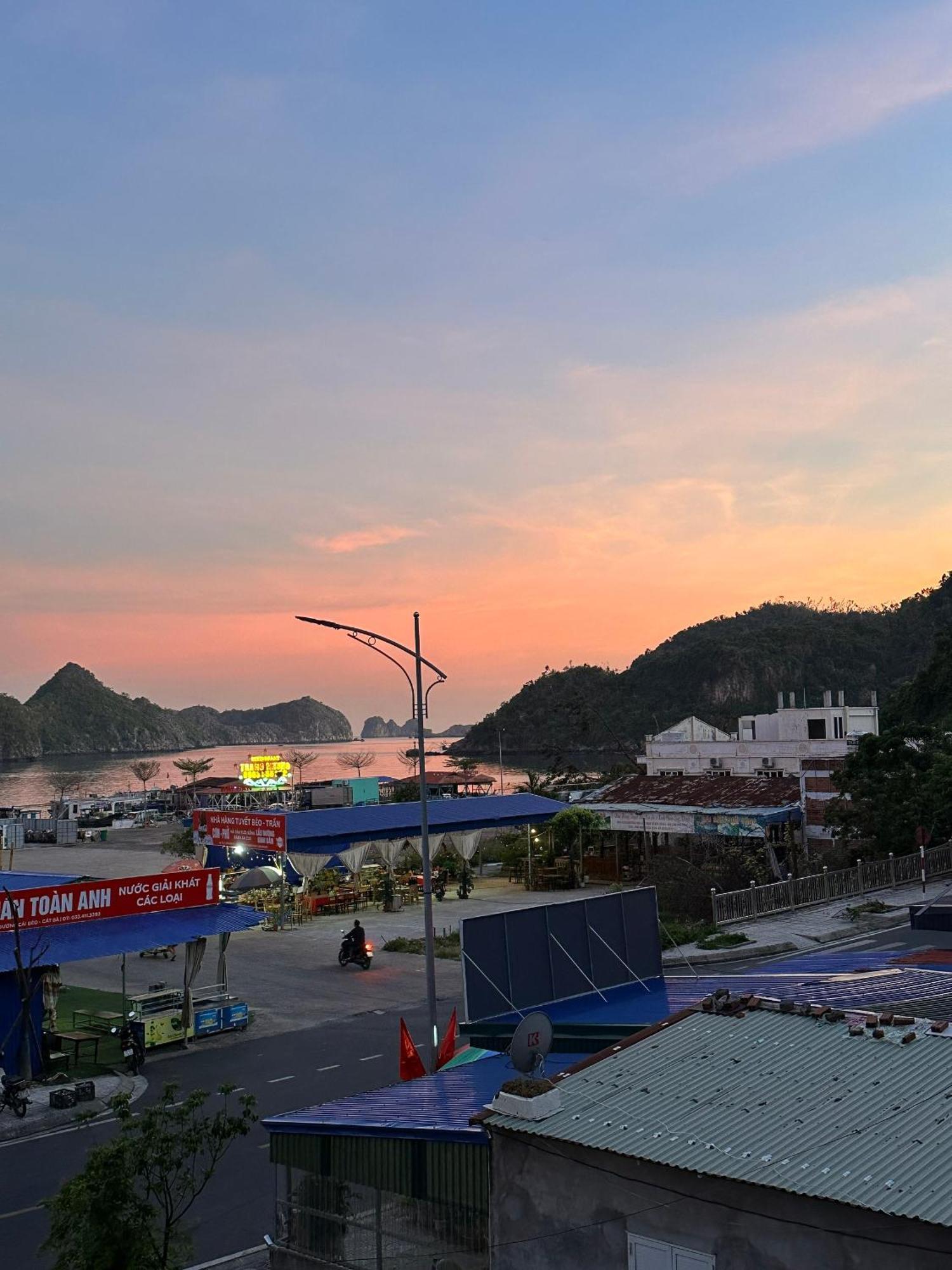 Cat Ba Plaza Hotel Dong Khe Sau Bagian luar foto